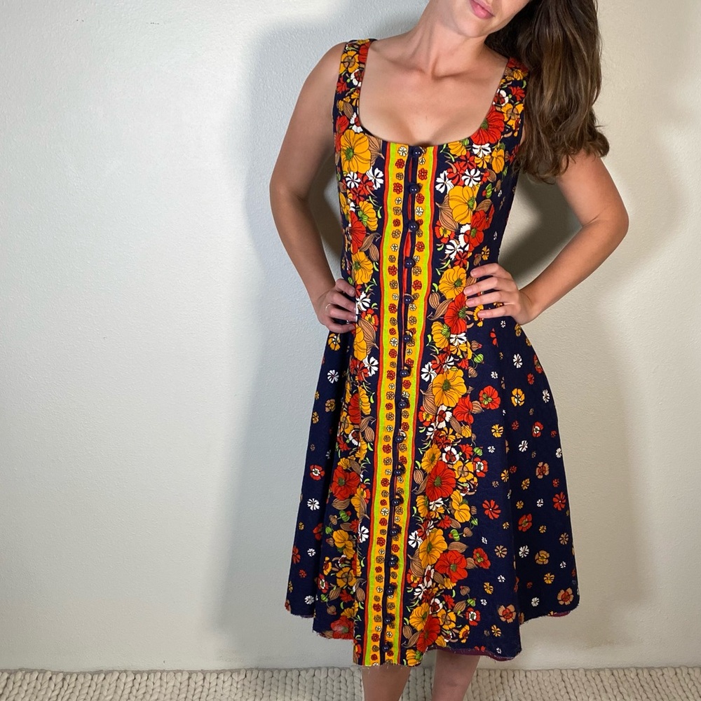 Vintage Mod Floral Midi Dress - Picture 1 of 12